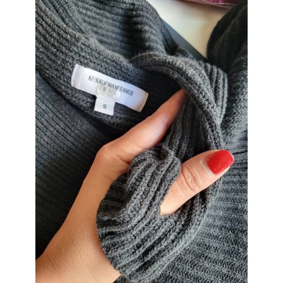 Kaufmanfranco Womens Pullover Sweater Black Long Sleeve Scoop Neck Thumb… - Picture 4 of 5